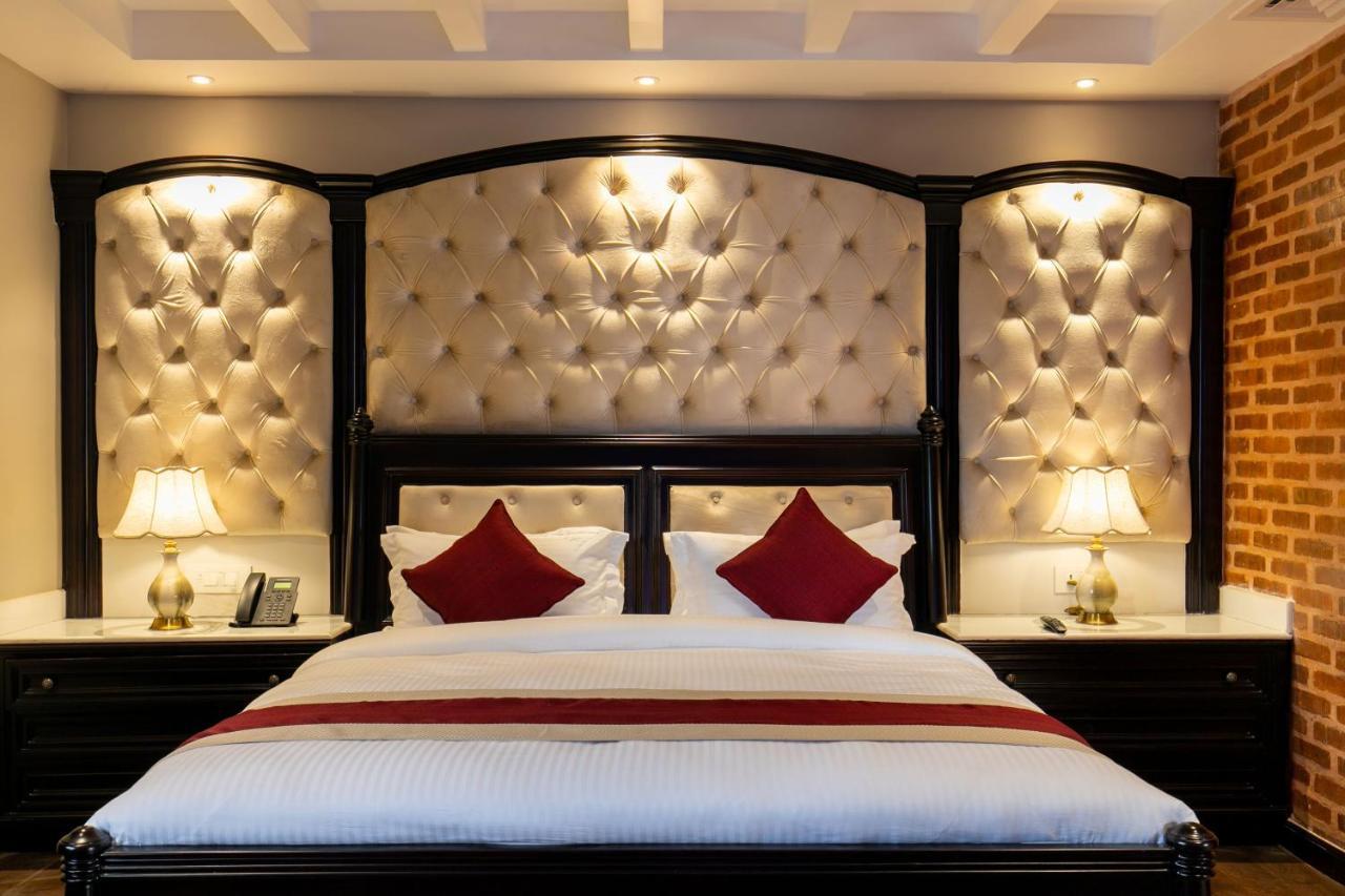 Hotel Pabera Heritage Boutique Катманду Экстерьер фото