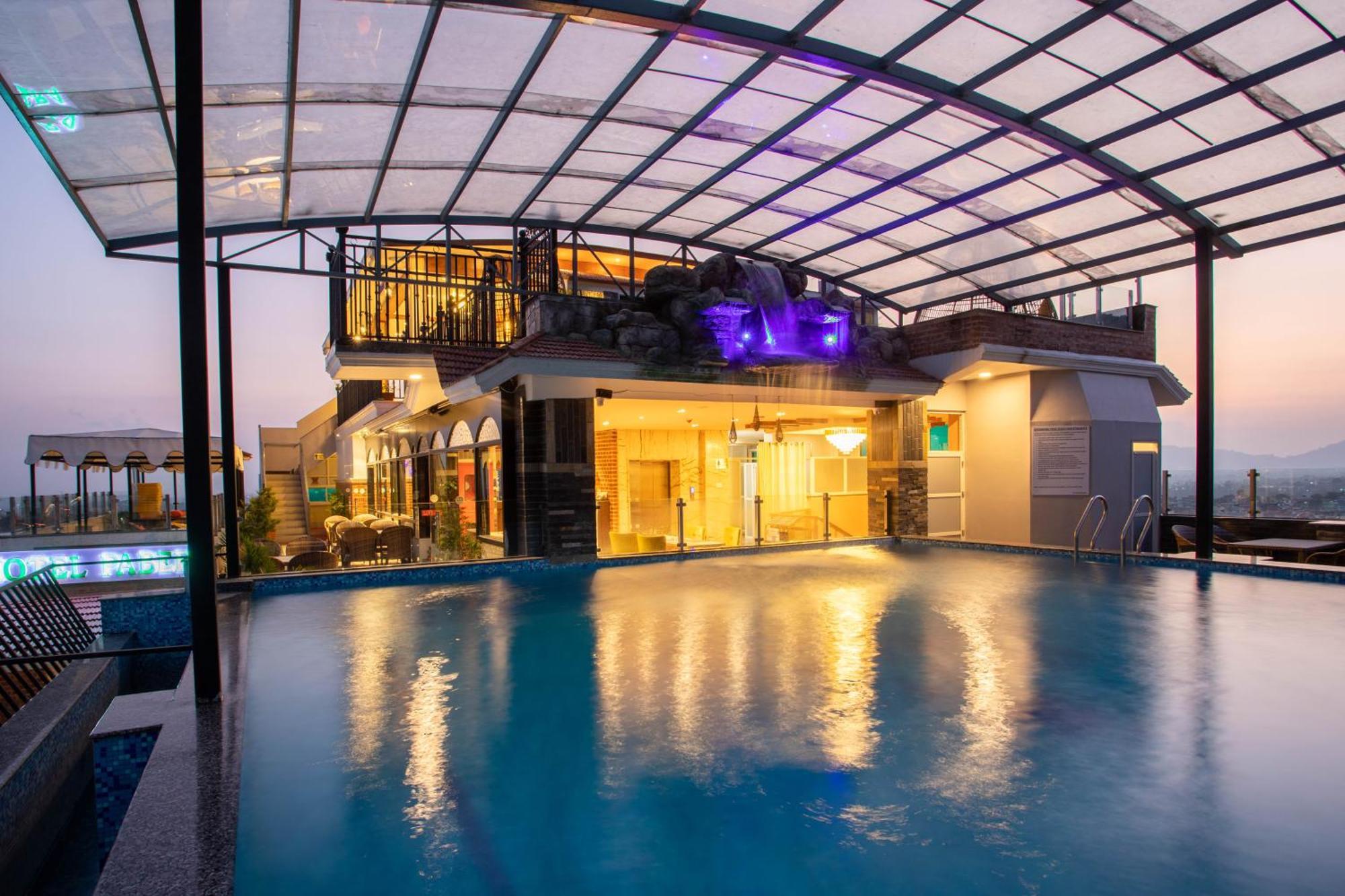 Hotel Pabera Heritage Boutique Катманду Экстерьер фото